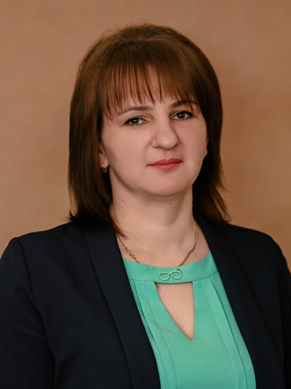 Литвинова Светлана Геннадиевна.